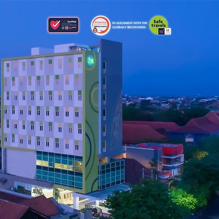 Zest Parang Raja Solo By Swiss-Belhotel International Bonorejo Zewnętrze zdjęcie
