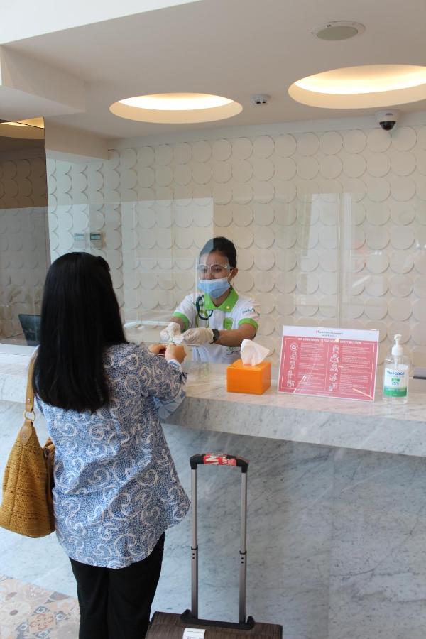 Zest Parang Raja Solo By Swiss-Belhotel International Bonorejo Zewnętrze zdjęcie