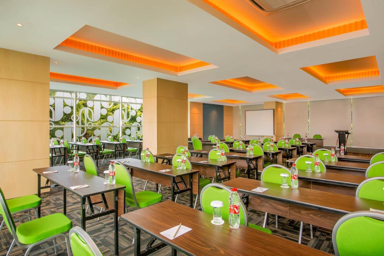 Zest Parang Raja Solo By Swiss-Belhotel International Bonorejo Zewnętrze zdjęcie