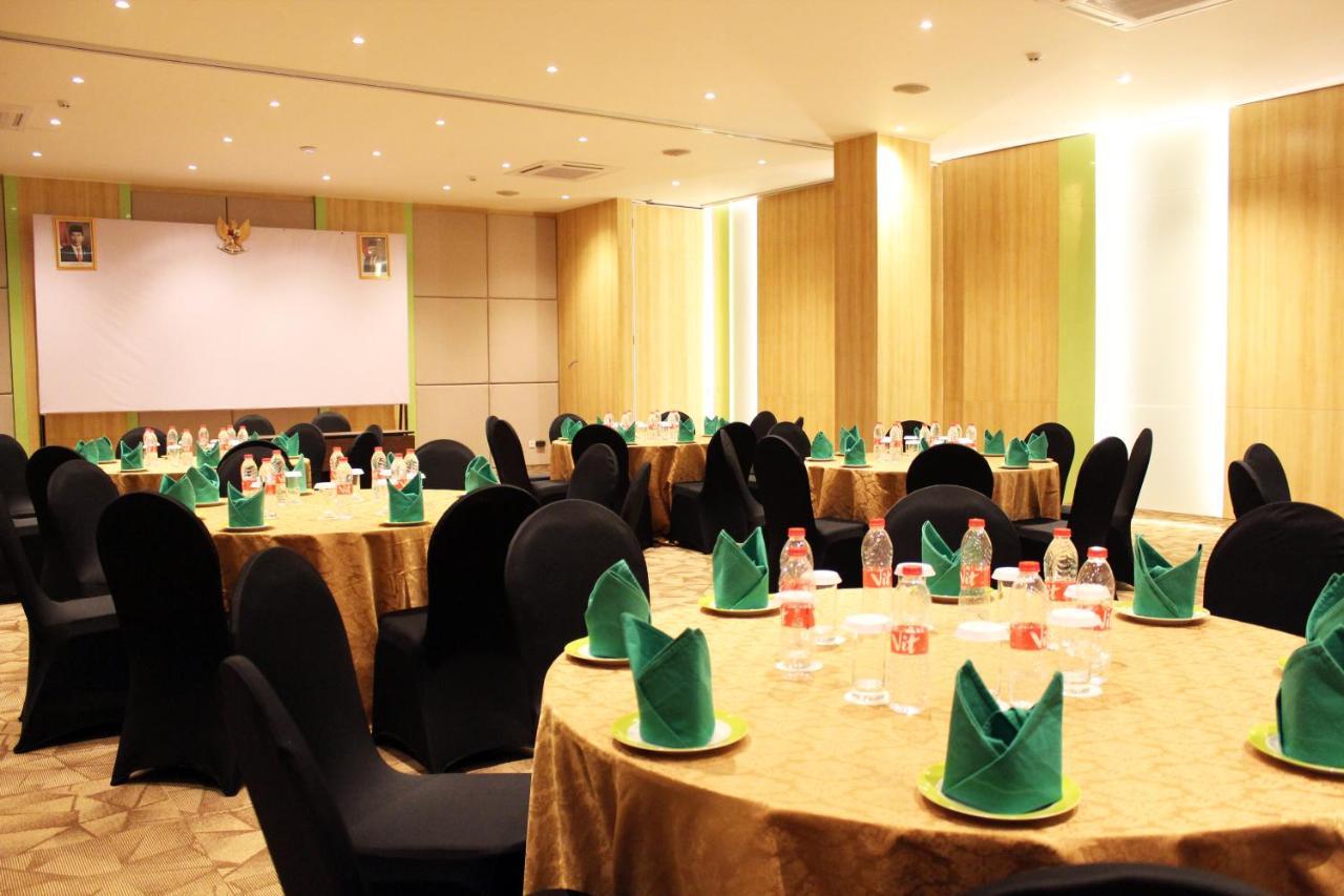 Zest Parang Raja Solo By Swiss-Belhotel International Bonorejo Zewnętrze zdjęcie